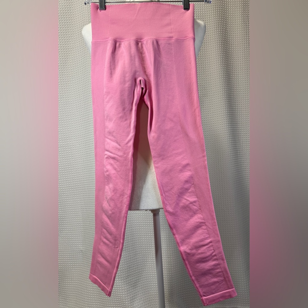 Pre-Owned All in Motion Neon Pink High Rise Leggings Seamless Size S